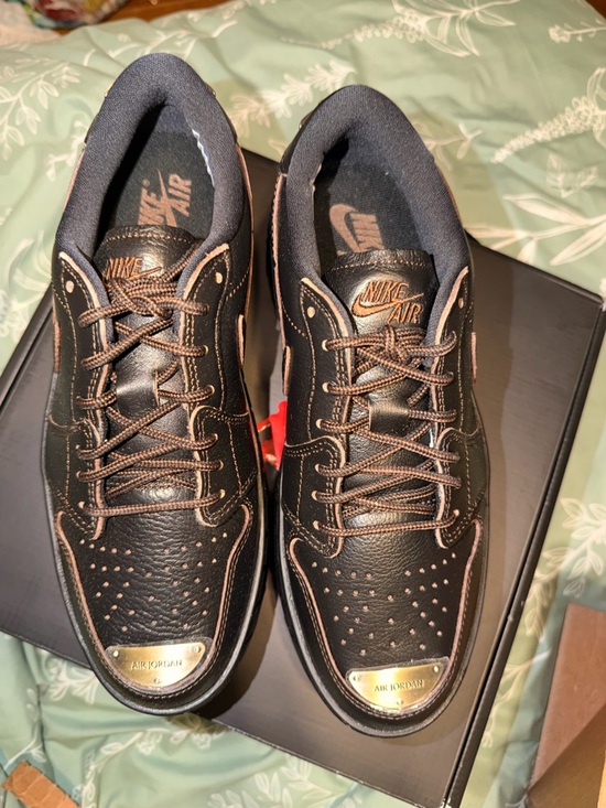 Nike Women’s Brooklyn Jordan Platform Leather Sneakers - Picture 4 of 7